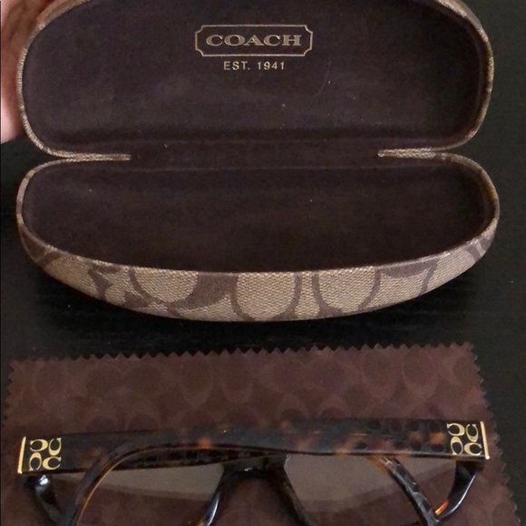 Coach glasses and case- children. - Picture 4 of 4